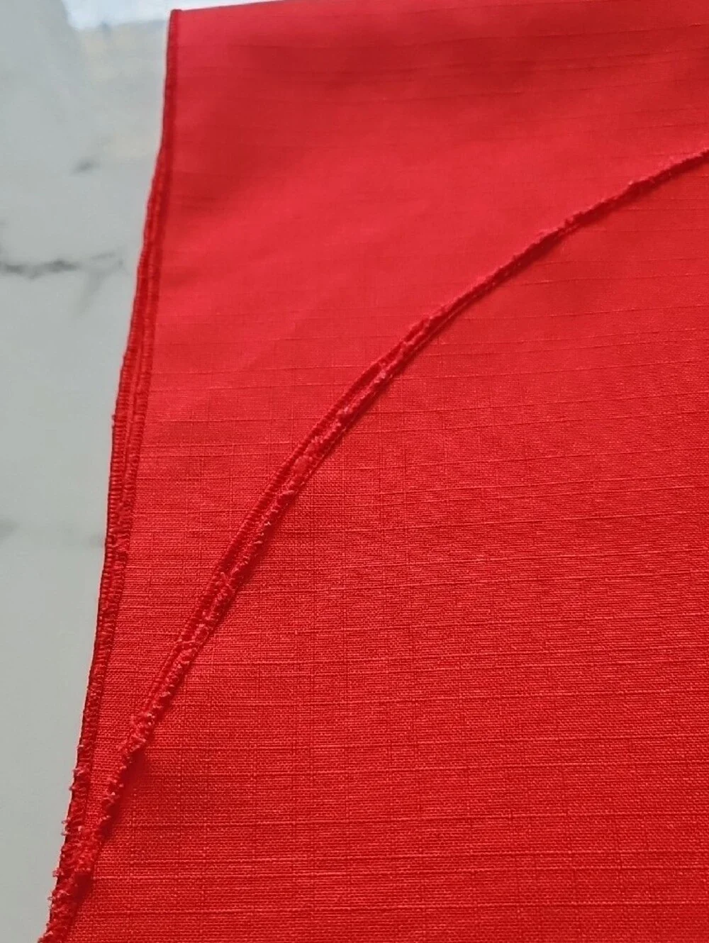 60 x 96 Bright Red Tabke Cloth